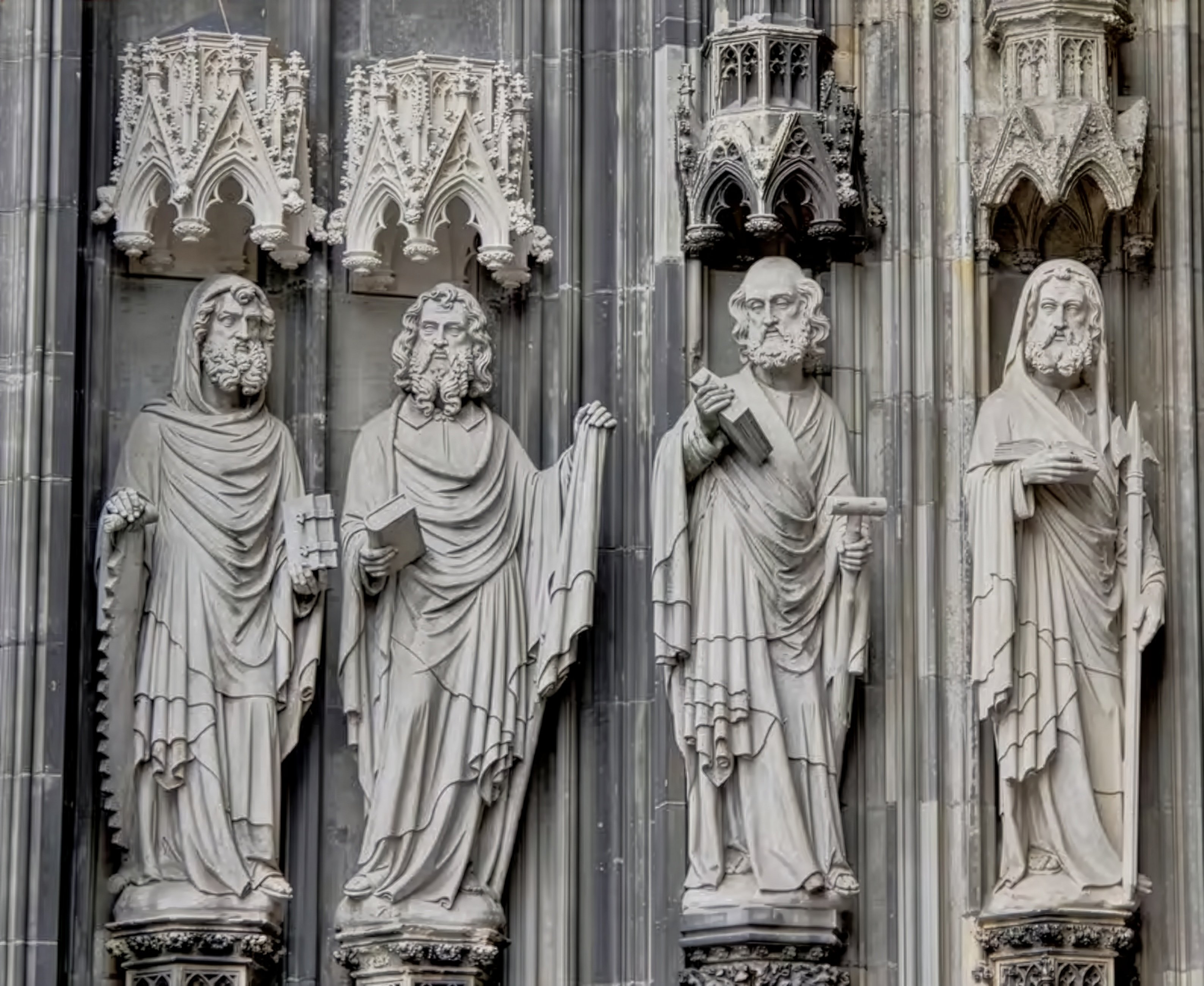 Sagen- & Histörchentour Köln – Mythen der Altstadt