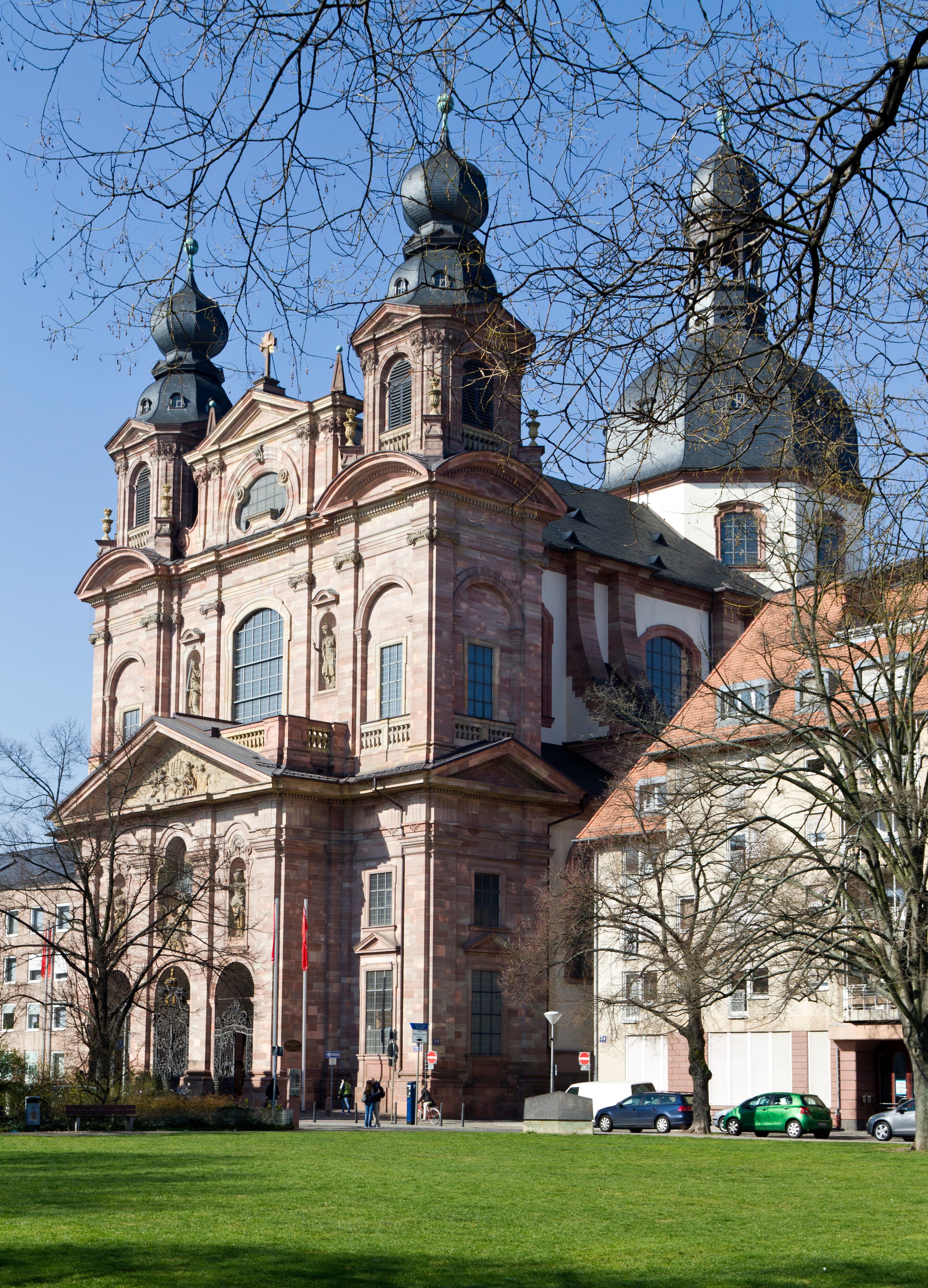 Private Kostümführung: Mit Bertha Benz durch Mannheim!