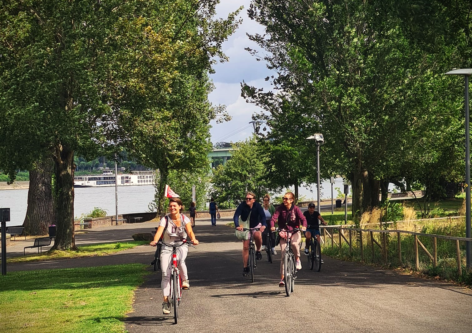 Geführte E-BIKE TOUR "Köln PANORAMA"