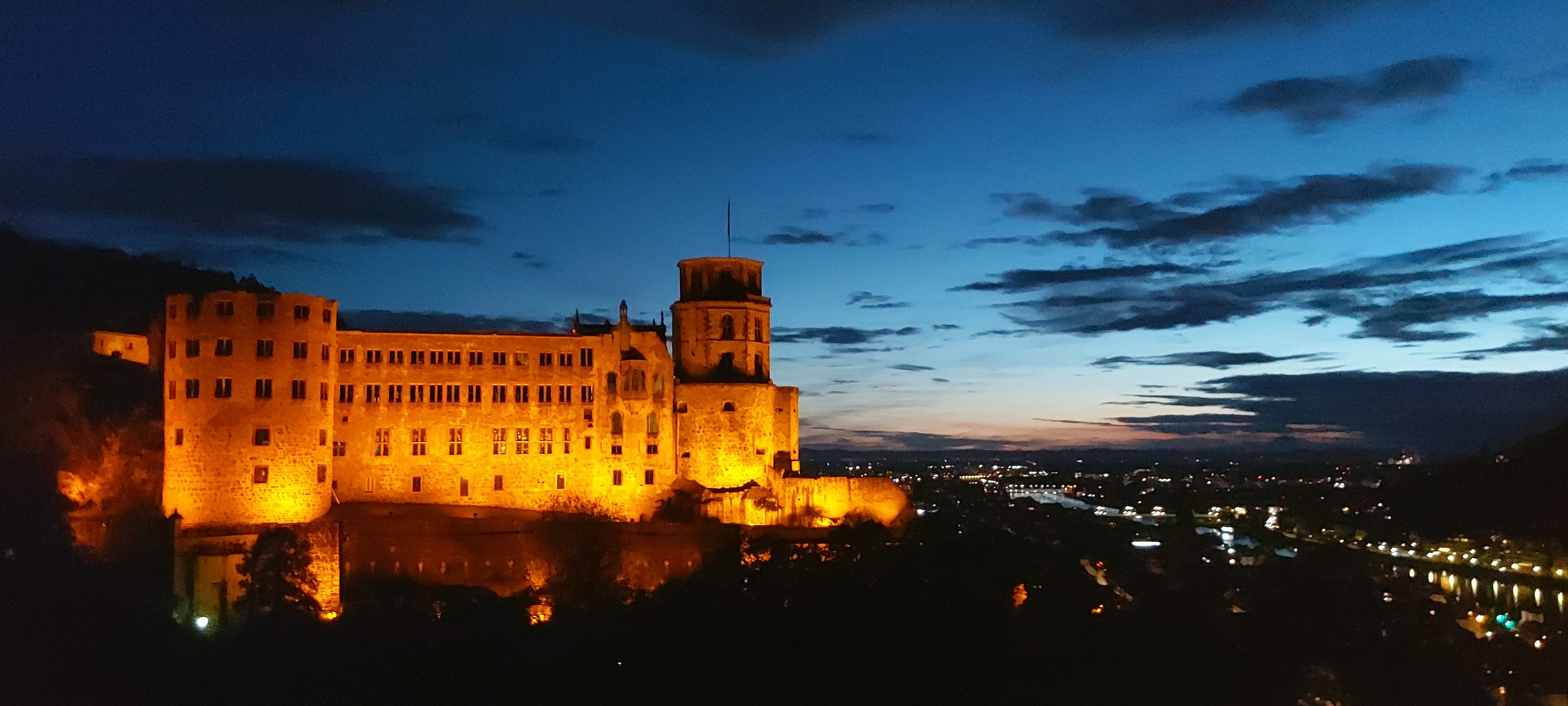 Romantisches Heidelberg bei Abenddämmerung 