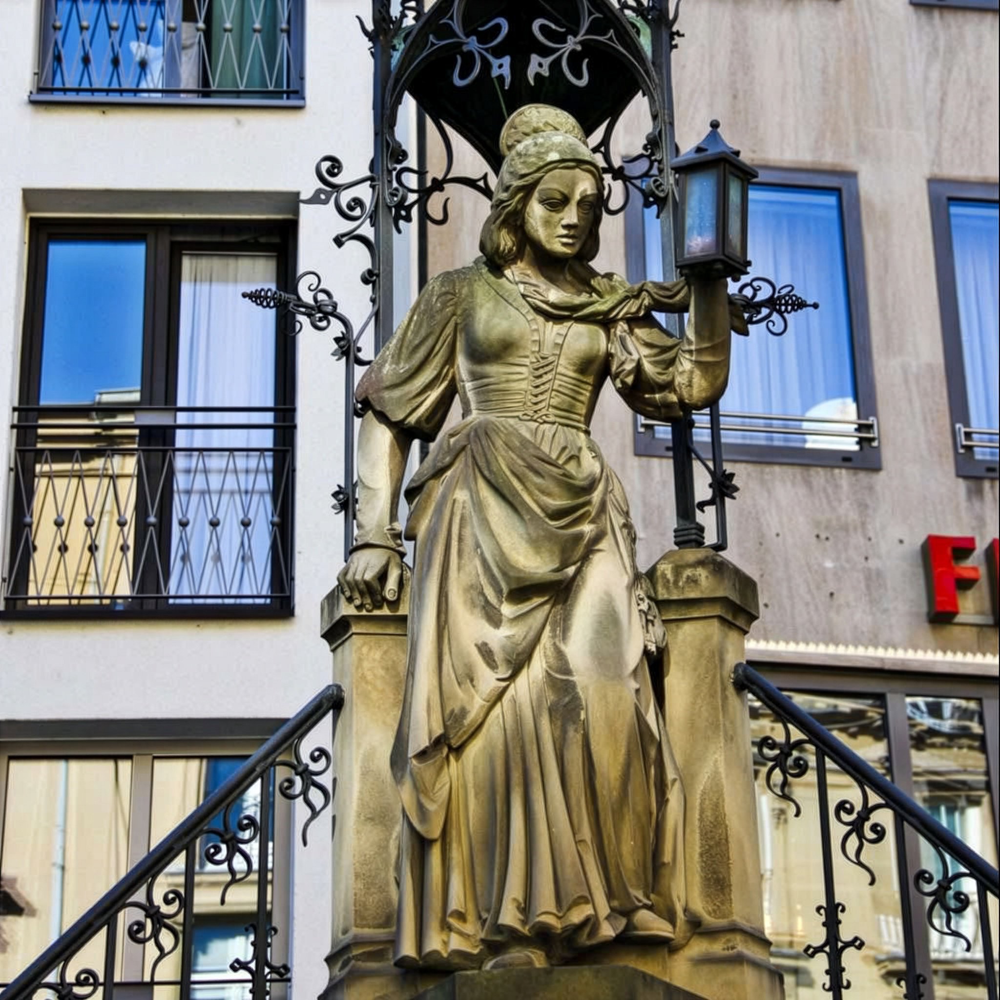 Sagen- & Histörchentour Köln – Mythen der Altstadt