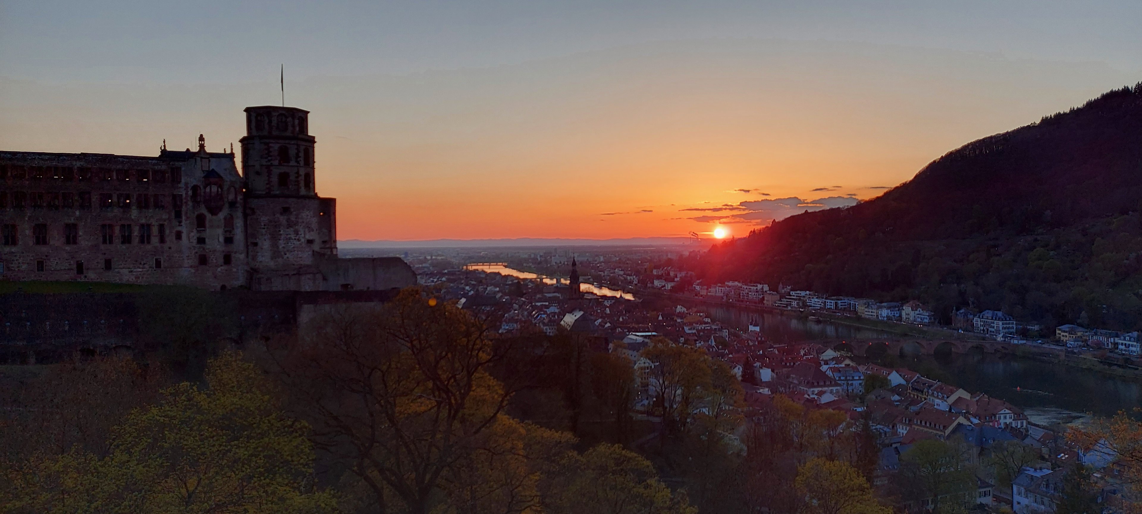 Romantisches Heidelberg bei Abenddämmerung 